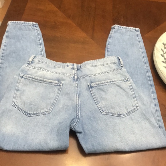 Forever 21 jeans. Size 26. - Picture 4 of 6